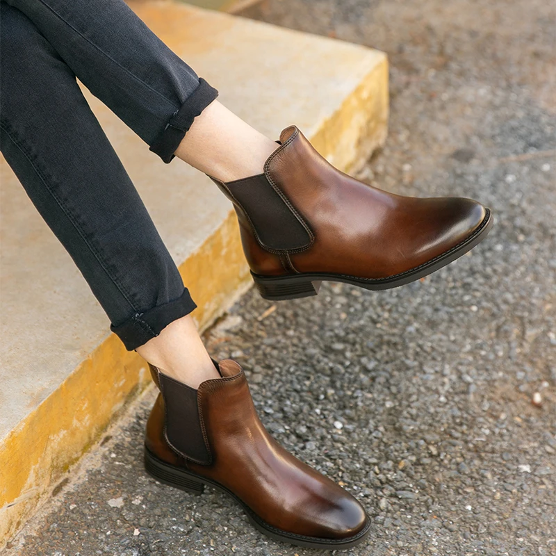 

Women Chelsea Boots Genuine Calf Leather Round Toe Ankle Boots Slip on Closure Winter Lady Brogue Boots Handmade Shoes