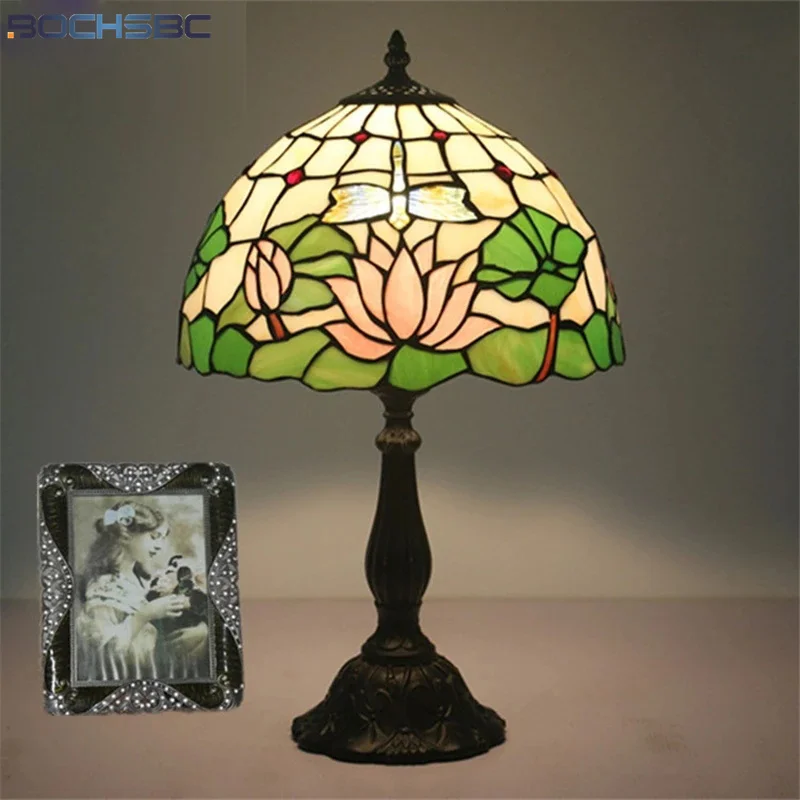 

BOCHSBC tiffany style desk lamp lotus leaf table light dia12 inch e27 lamps dragonfly lampshade stained glass home decor lamps