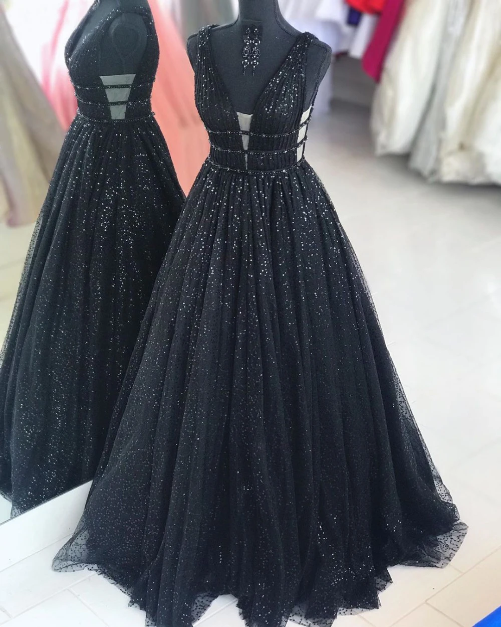 

New V-Neck Real Picture Black Prom Dresses A-Line Sequin Lace Beaded Party Maxys Long Prom Gown Evening Dresses Robe De Soiree