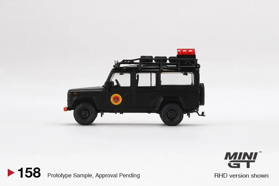 Мини GT 1:64 Land Rover Defender 110 воробьющаяся машина отлитый под давлением | Игрушки и