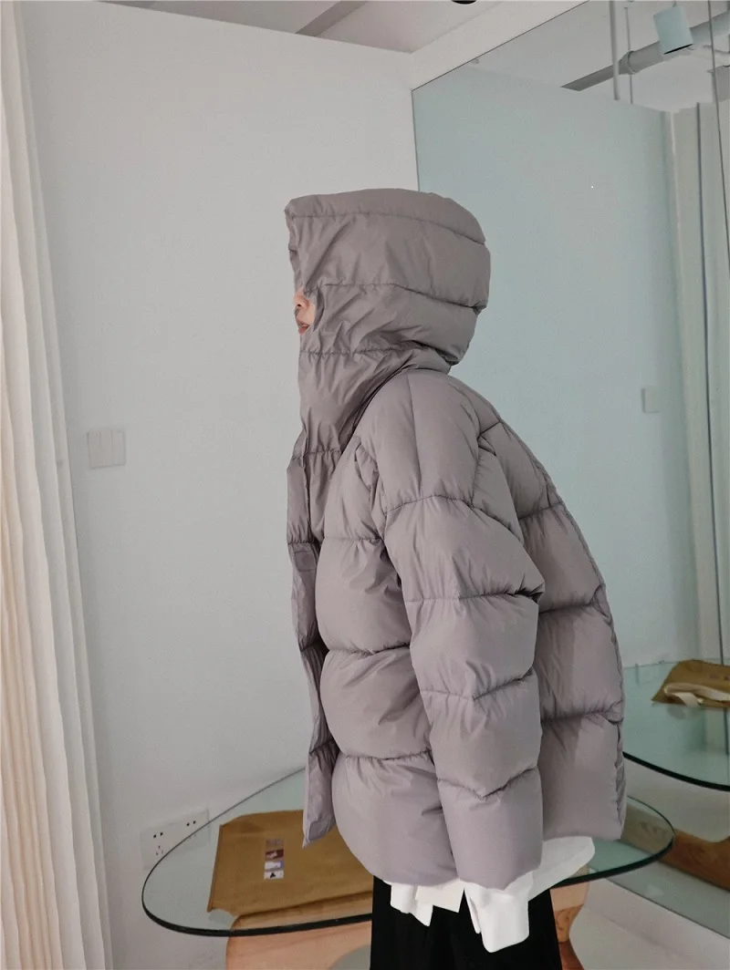 

Factory Direct Sales Classic Series First-hand 95 White Down Jacket Hooded Solid Color Loose Bread Down Jacket .