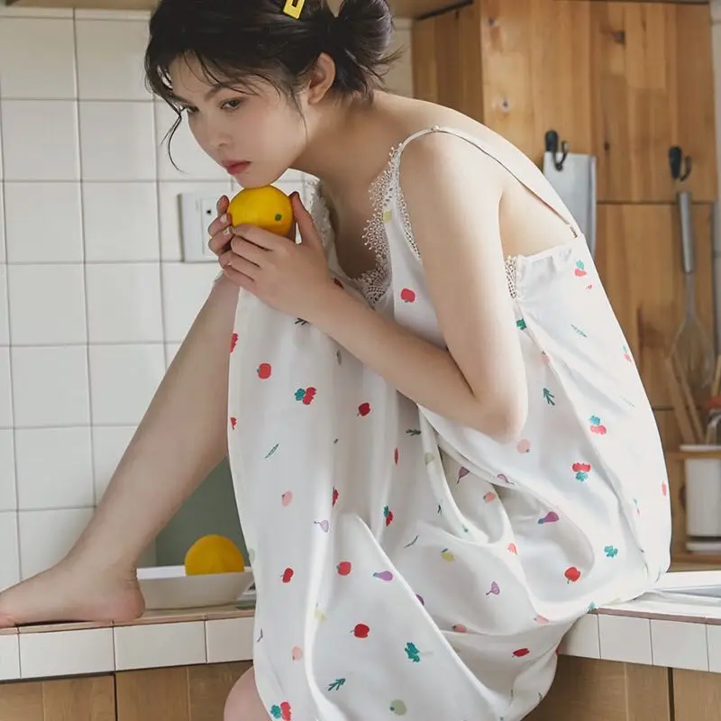 Женская ночная рубашка белая на бретельках для ношения летом|Кофты сна| |