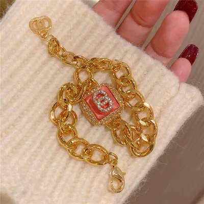 

CC Bracelet For Women's Super Beautiful Fragrance French Fresh High Sense Pink Rock Sugar Box Brass High Fashion Jewelry Gift