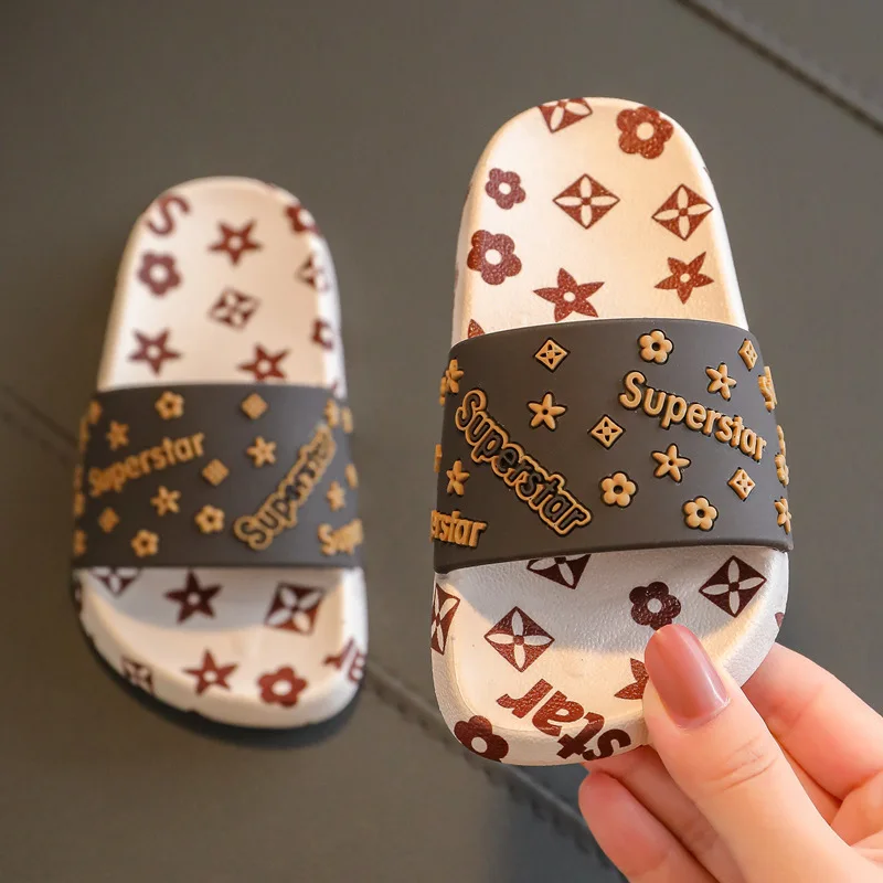 

Girls Slippers Summer Cute Little Princess Soft Bottom Non-slip Baby Boys Slipper Fashion Outer Wear Parent-child Unisex
