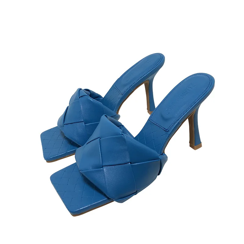 

2020 slippers women's summer wear soft leather square head hand woven sandals open toe net red flip