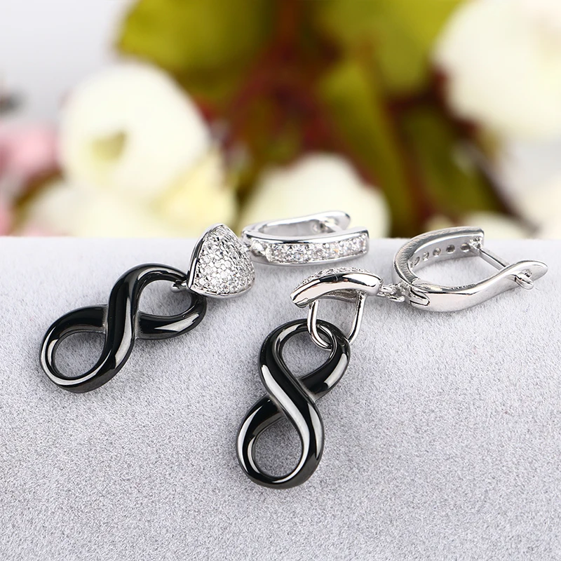 Женские сережки подвески TUHE серебристые в форме сердца с блестящими кристаллами