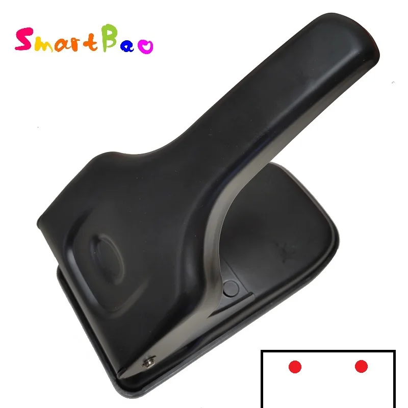 

Пробойник с 2 отверстиями; Отверстия 6 мм, расстояние между отверстиями 80 мм, емкость 60 листов, Дырокол с меньшим усилием, встроенная направля...