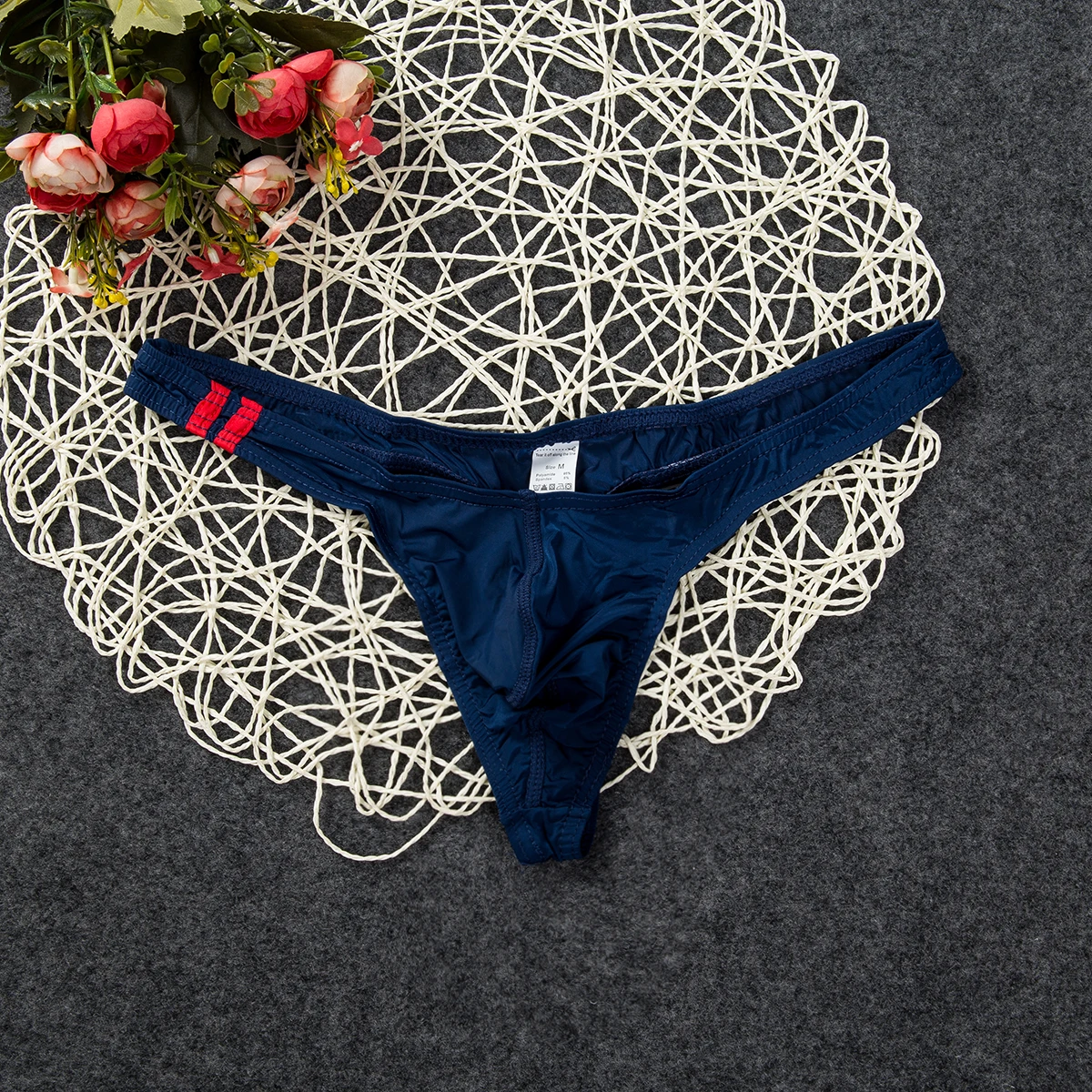 

Men's Bikini G-strings Lingerie Underwear Smooth Briefs Tangas Thongs Underpants Men Low Waist Panties