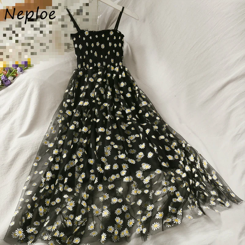 

Neploe Daisy Mesh Yarn Spaghetti Strap Dress Women 2021 New Summer French Style Pleated Slim Wasit Retro Sweet Dresses 82124