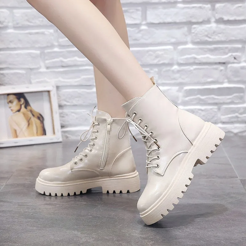 

2022 British Style Martin Boot Female White Summer Trend Thin Retro Large Size Korean Handsome Locomotive Small Boot Botas Mujer