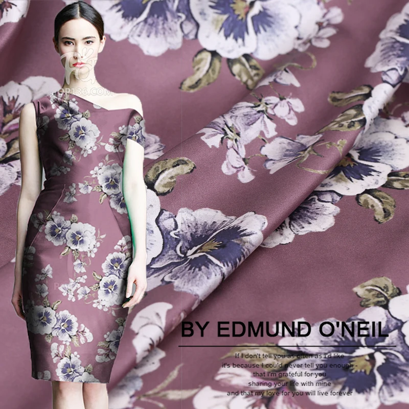 Шелковая стрейчевая атласная ткань с цифровым принтом 19 мм от морщин фотоплатье