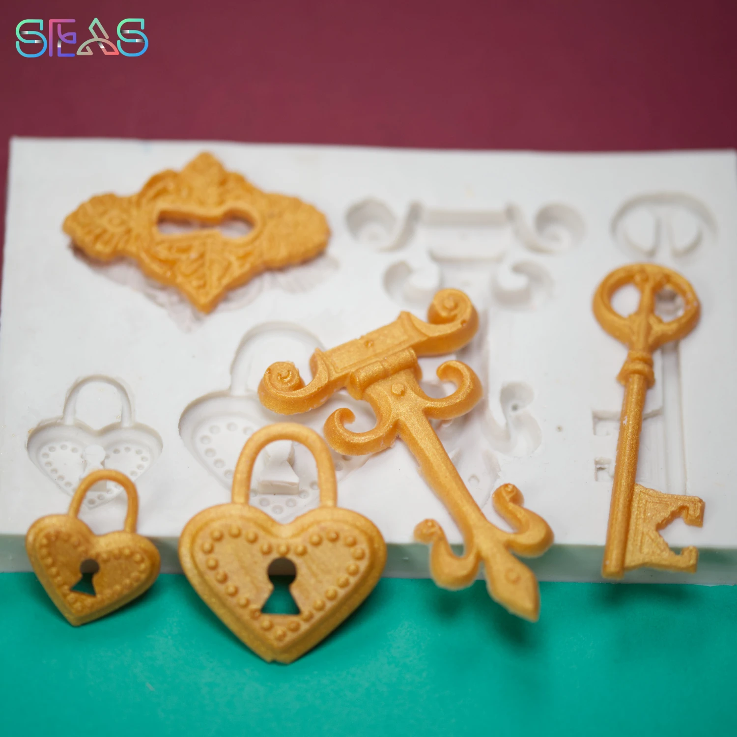 

Silicone MoldThe key lock Creativity Chocolate Molds DIY Baking Molds Pastry Bakery Accessories Cake Decorating Baking Tools