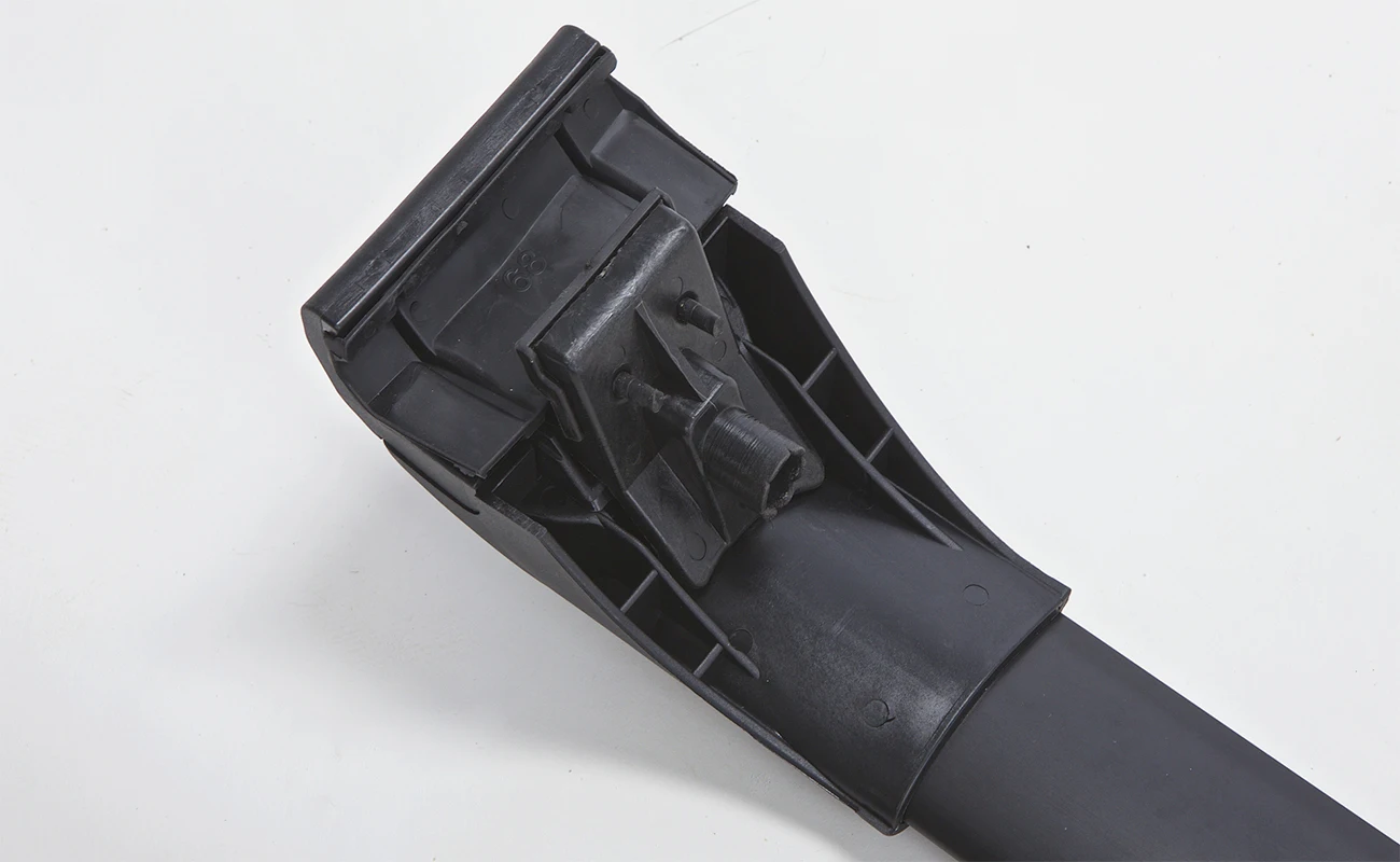 Багажник Turtle TOURMALINE V2 на рейлинги FORD FOCUS SW 2011-2018 - Аэродинамические черные