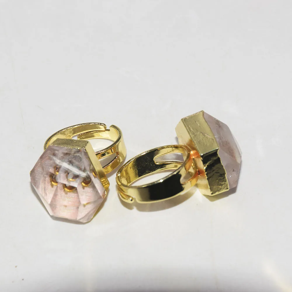 

Natural Clear Crystal Quartz Stone Rings for women 2020 Adjustable Gold Plating Bezel Irregular Fashion Jewelry Face Gem Stones