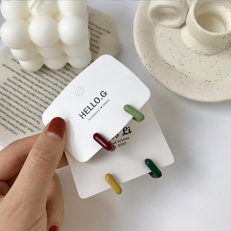 Женские u-образные серьги East Gate асимметричные разноцветные