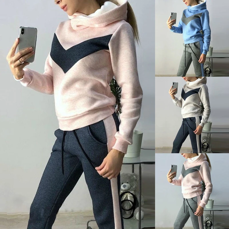 Женский спортивный костюм бархатный свитшот с капюшоном и брюки утепленный