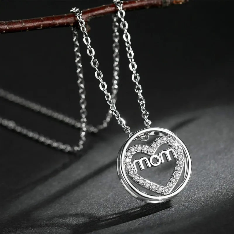 Подарок на день матери модное золотое ожерелье с кулоном Love MOM циркониевое в
