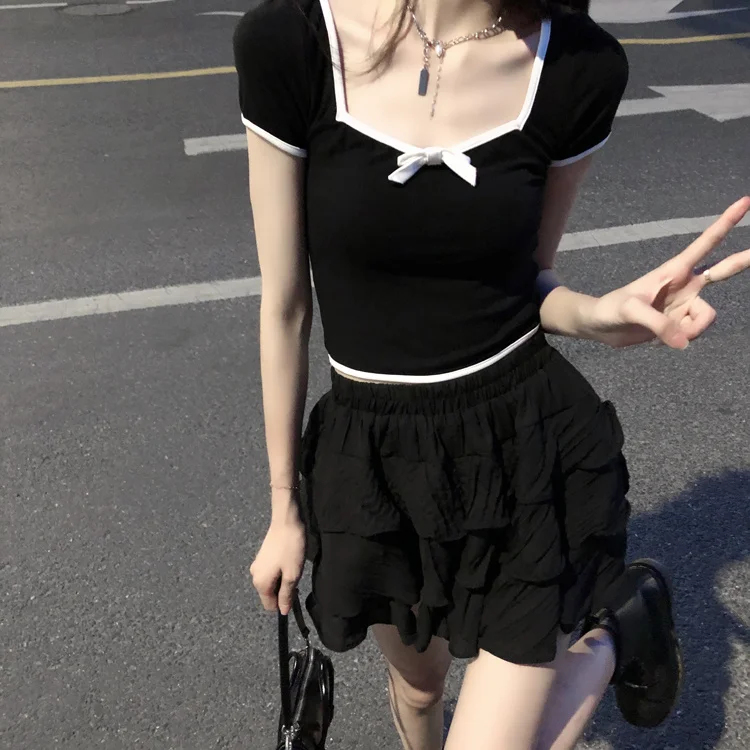 Комплект из футболки и юбки теплая Корейская юбка с квадратным вырезом коротким