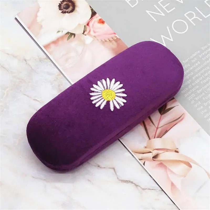 1PC  Fashion Men Women Chrysanthemum Eye Glasses Hard Shell Protector Reading Eyewear Case Portable Sunglasses Box Case