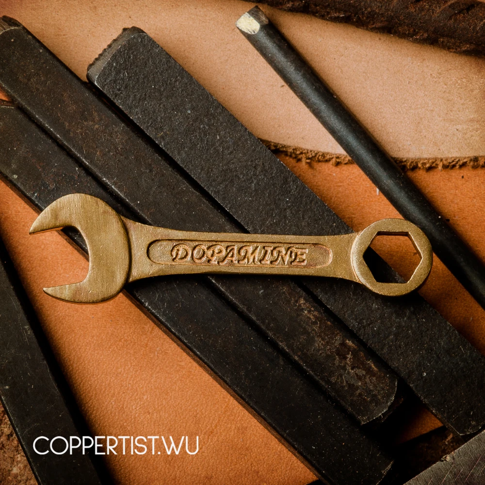 Coppertist. wu Античная бронза брелок кольцо сплав гаечный ключ в форме гаечного ключа кулон брелок Автомобильная сумка повесить Ретро орнамент