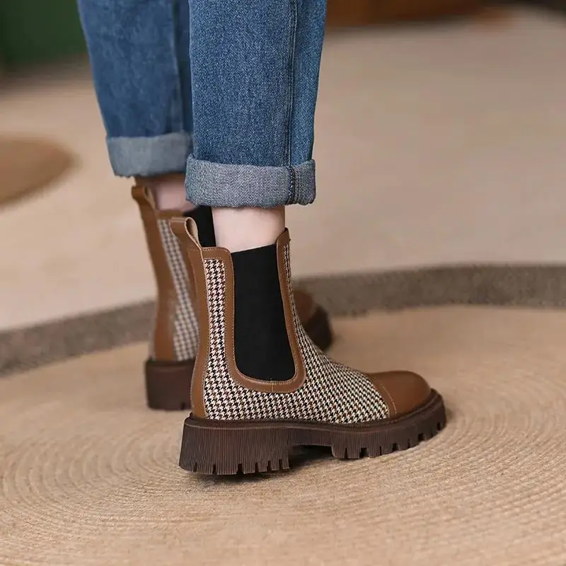 Leisure short boots female autumn/winter 2021 new elastic joker round head higher single shoe sleeve canvas Martin boots