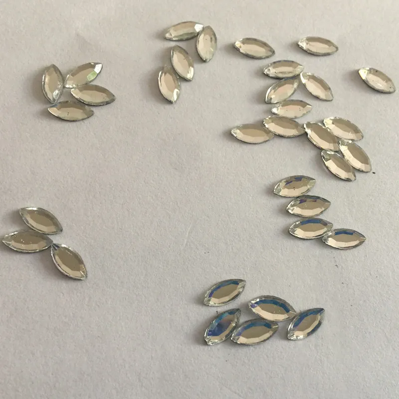 Прозрачные кристаллы 4*8 мм 1400 шт. стразы с белым конским глазом акриловые плоской