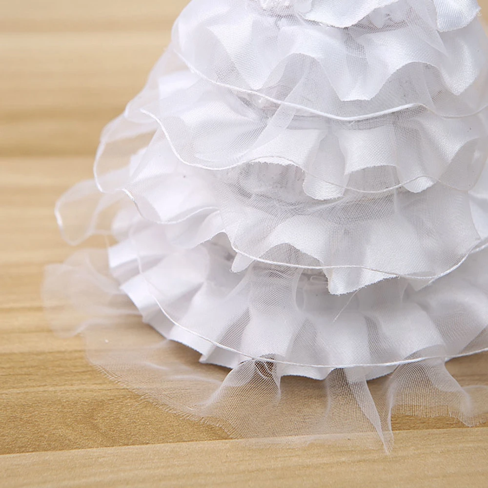 

Arts and crafts Romantic Wedding resin statue decoration desk crafts