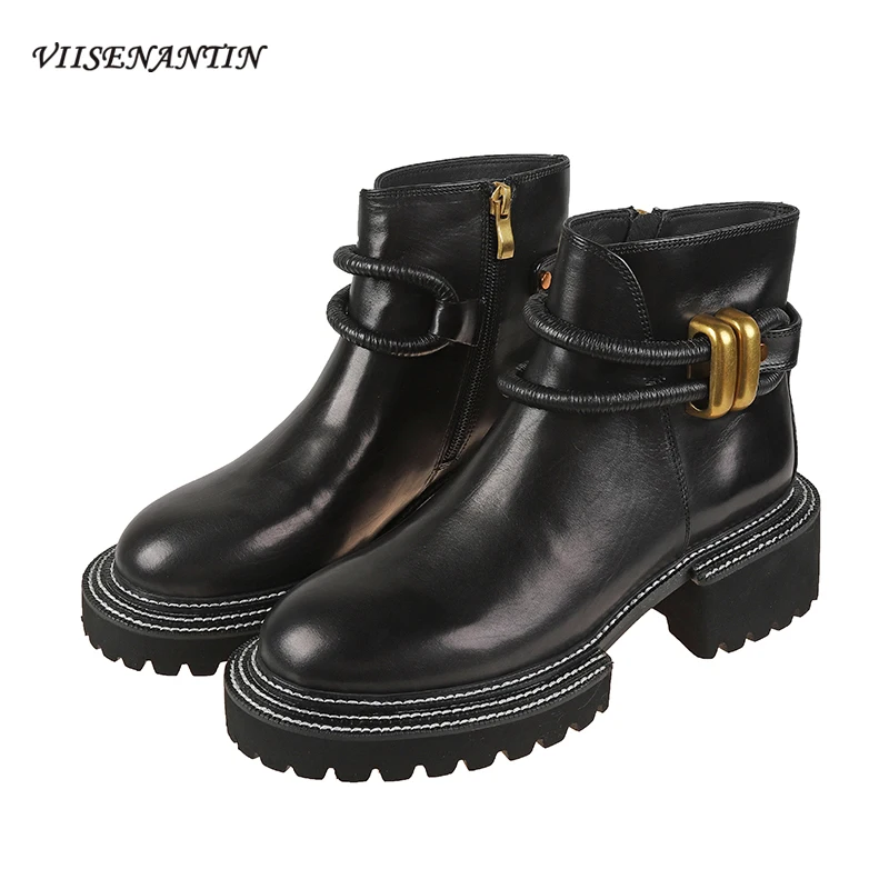 

Осенне-зимние новые женские ботильоны на толстой подошве с круглым носком и металлическим украшением из бархата в европейском и американск...