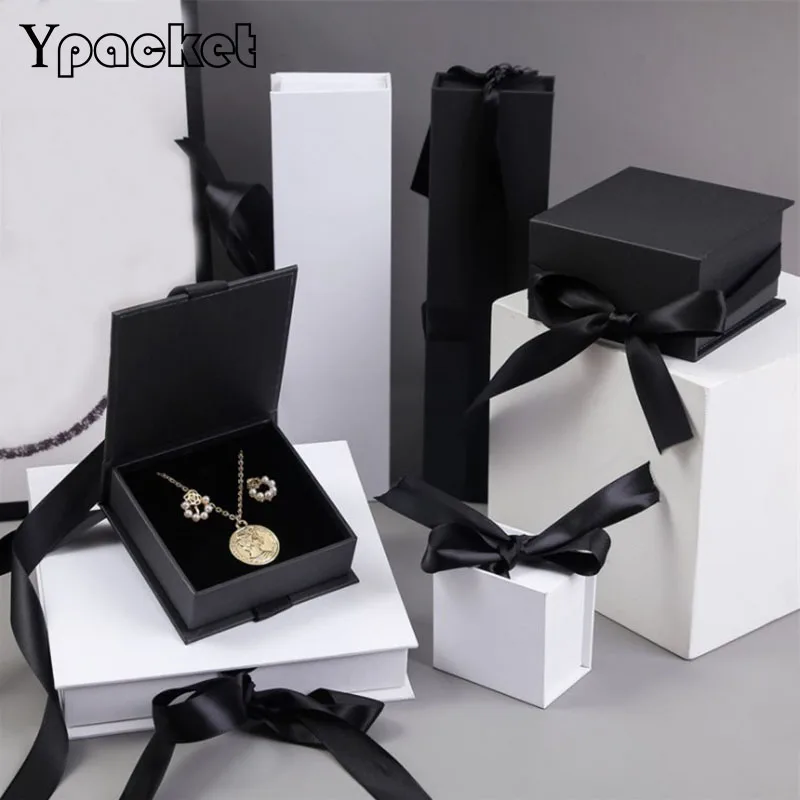 

Black Ribbon Square Jewelry Organizer Box Engagement Ring For Earrings Necklace Bracelet White Gift Watch Display Carrying Cases