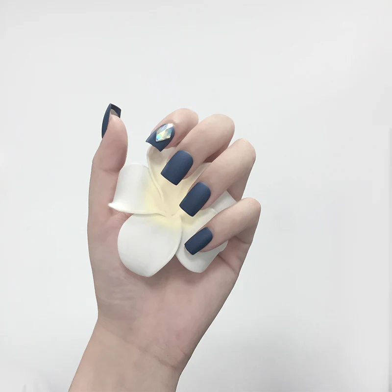 Накладные ногти 24 шт. синие красочные ромбовидные с клеем матовые готовые для