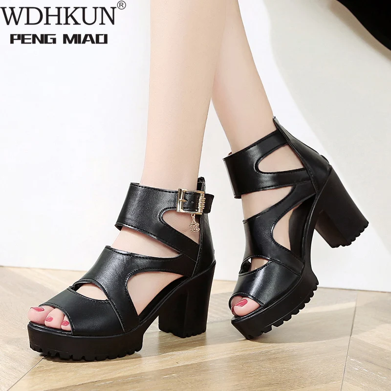 

2021 женские босоножки из мягкой PU искусственной кожи (ПУ) на высоком квадратном каблуке сандалии; Цвет Черный; Обувь на толстой платформе жен...
