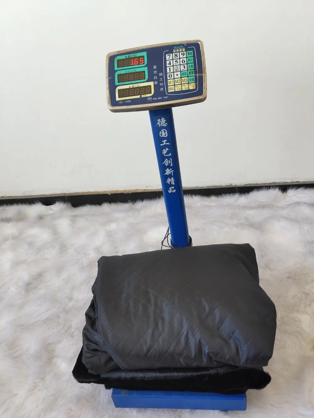 Шуба женская теплая большого размера из искусственного меха