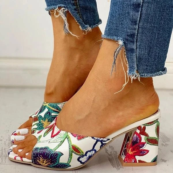 

Slippers Women Summer Peep Toe Print Chunky Heeled Fashion Casual Women Shoes Beach Outdoor Ladies Plus Size Slippers New 2020