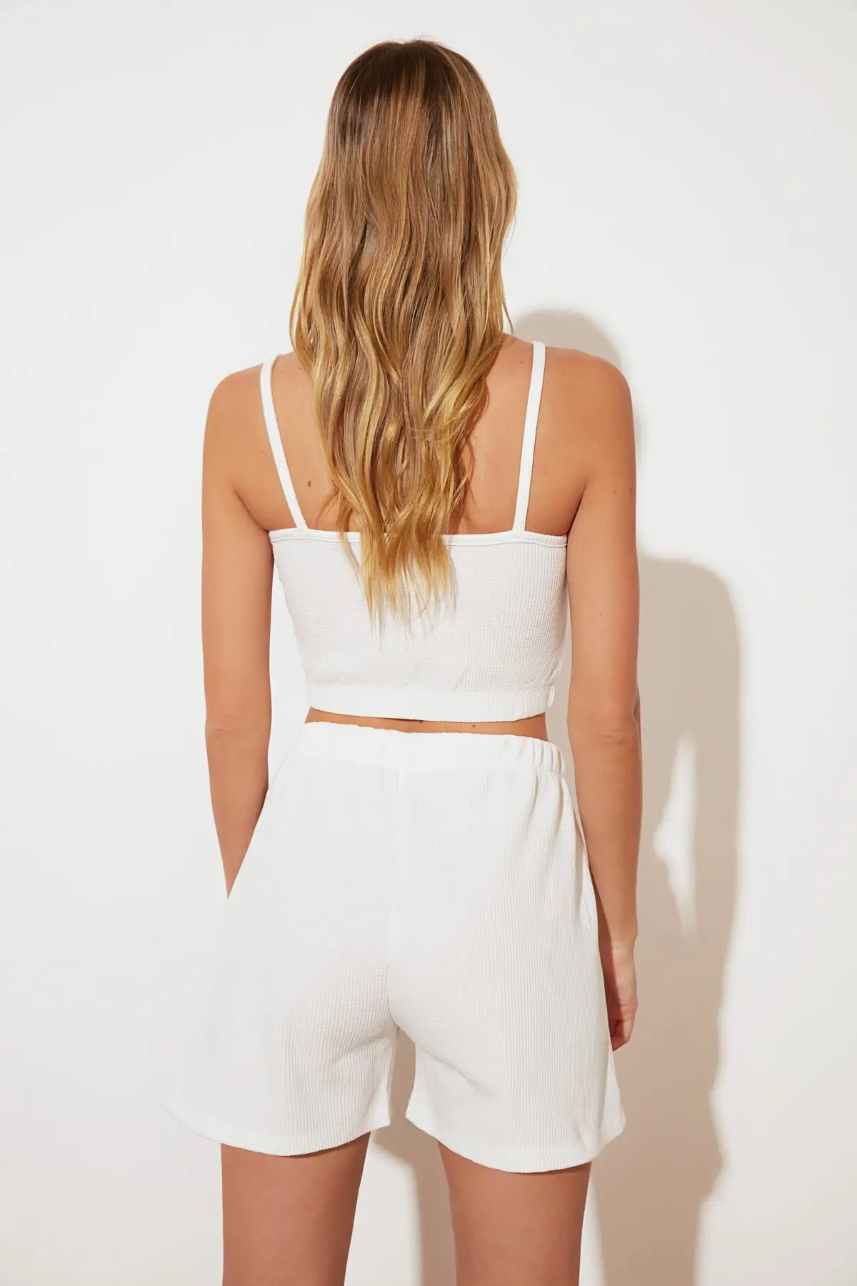 

Trendyol Knitting Shorts & Bermuda TWOSS21SR0420