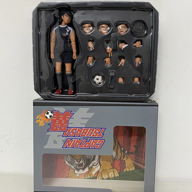 Pаспродажа Экшн-фигурки DM Captain Tsubasa Ozora KojiroHyuga Ken Wakashimazu, модель фаната дазина, модель 942 игрушки SHF, фигурки Купить Экшн-фигурки DM Captain Tsubasa Ozora KojiroHyuga Ken Wakashimazu, модель фаната дазина, модель 942 игрушки SHF, фигурки