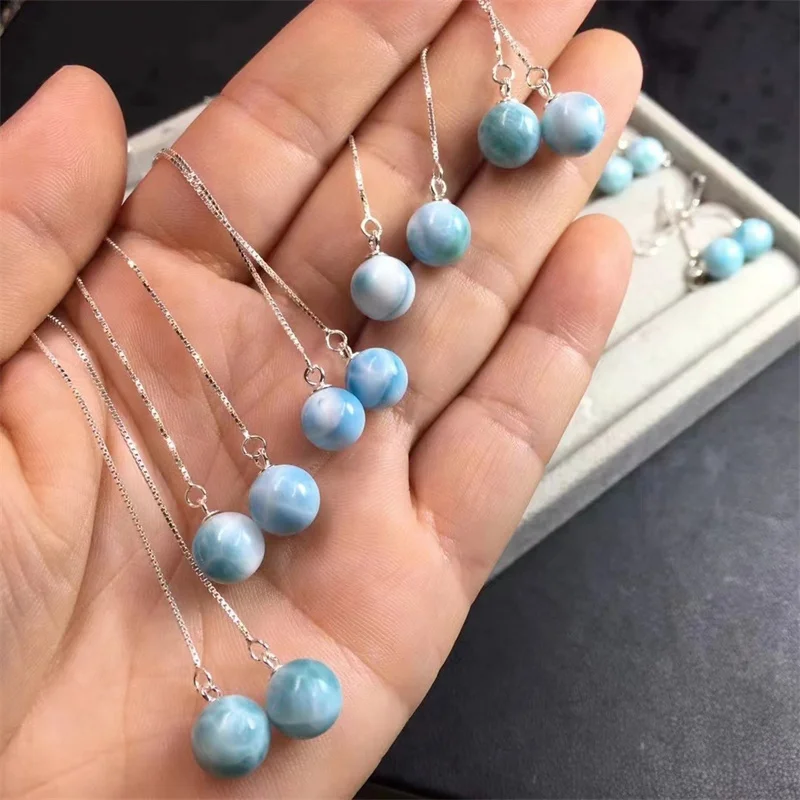 

Серьги маленькие из серебра 925 пробы с натуральной синей текстурой