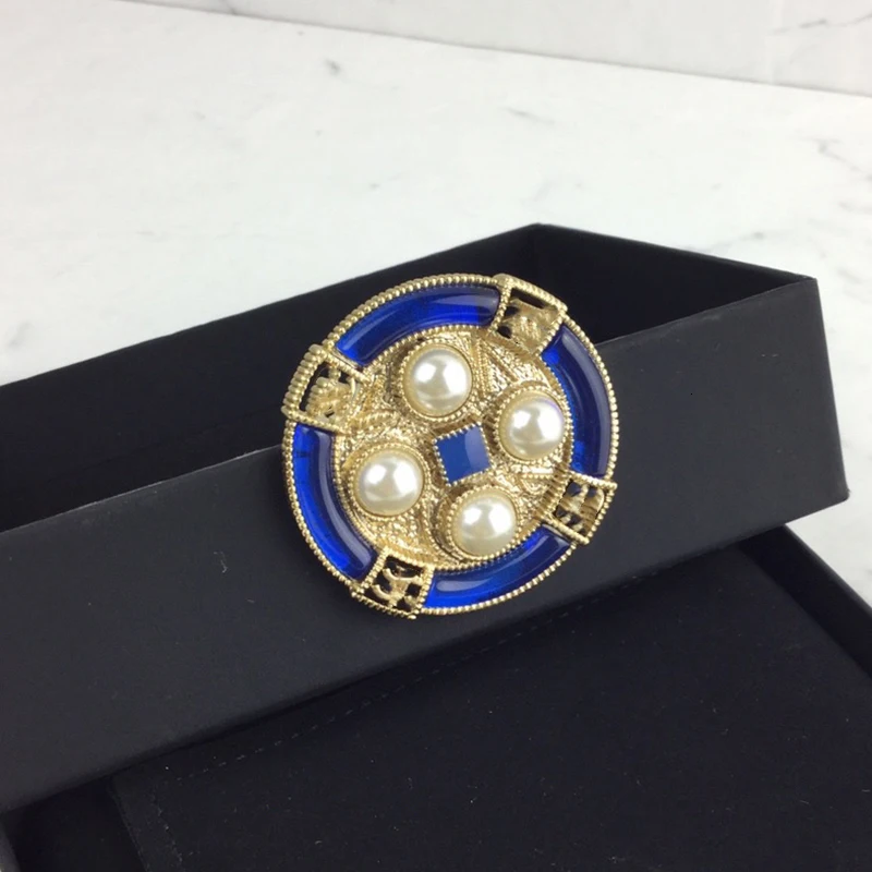 Hot Brand Fashion Jewelry For Women Blue Badge Brooches Party Sweater Brooche Signature C Name Stamp Navy Lifebuoy Brooches