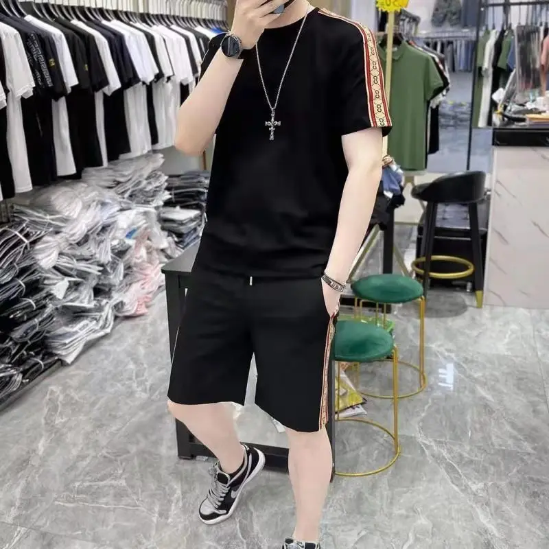 

European And American Youth Tashion Casual Short Sleeve Sports Suit New T-Shirt Beach Jogging Suit + Men's Pants Suit
