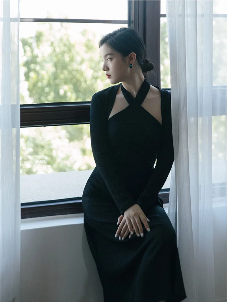 

Женский трикотажный костюм из двух предметов, Элегантное Черное короткое пальто с шалью и ажурное Привлекательное платье с лямкой на шее в ...