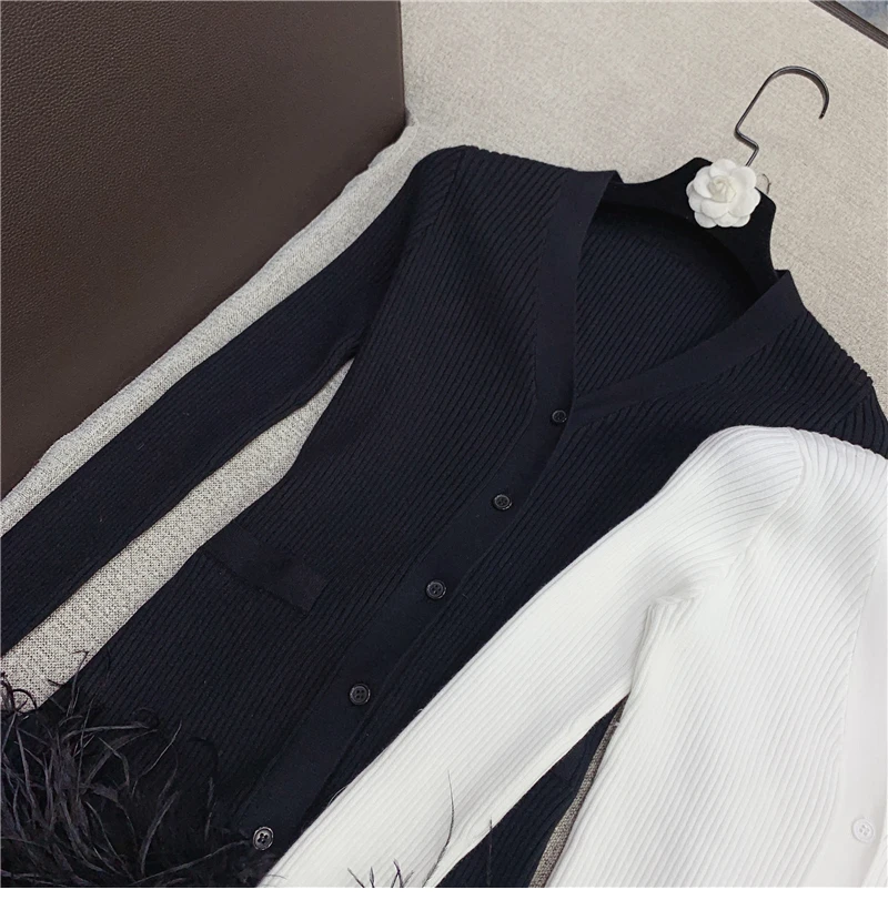 

Tight Sweet Feather Edge V-neck Knitted Cardigan Top Ladies Korean Style Slim Fit Sweater Shirt 2021 Spring Wear Black White