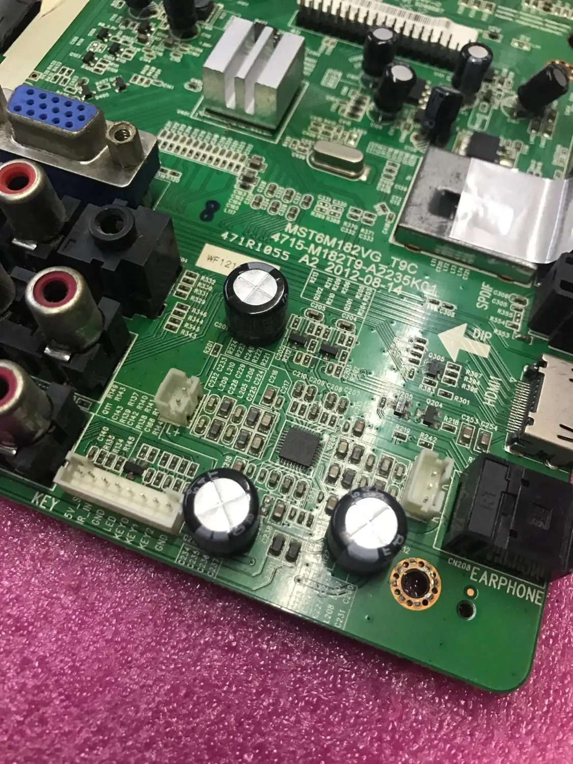 

LE32D99 motherboard 4715-M182T9-A3235K01 A3 MST6M182VG-T9C screen K320W