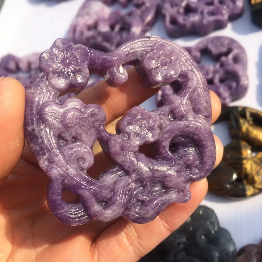 

Natural lepidolite carved Nine-tailed Fox statue for decoration