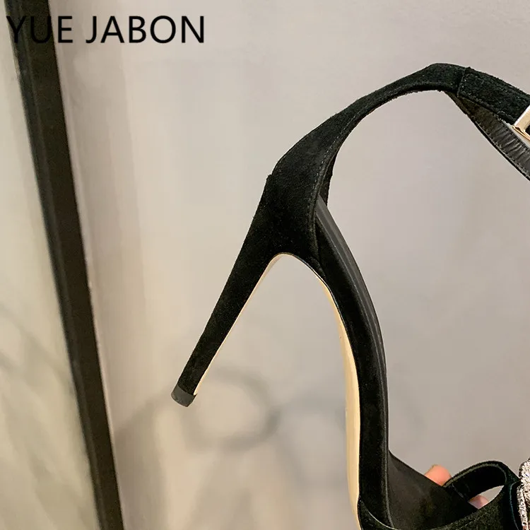 

Luxury Design Sandals Women Pumps 2020 Sexy Black High Heels Women Shoes Crystals Flower Decor Ladies Party Wedding Shoes Woman