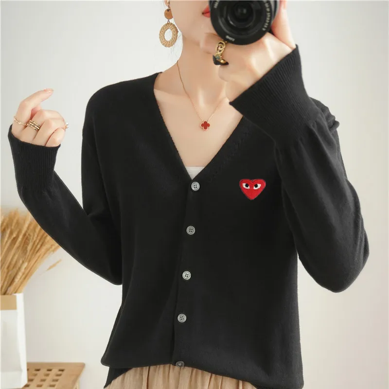 

(With eyes) Spring and Autumn Women's Cardigan Fashion Sweater Cardigan Long Sleeve Sweater Love Embroidered Sweater Cardigan