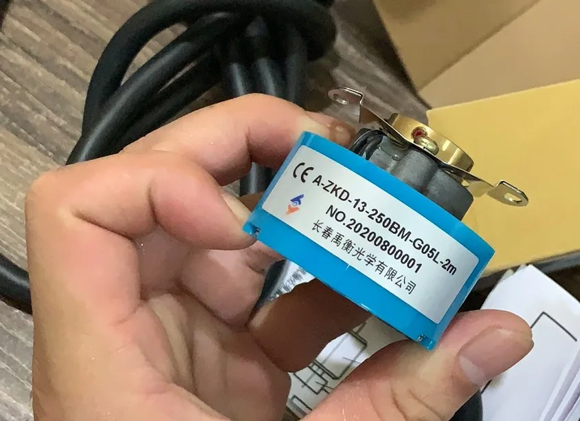 

NO stock !!! A-ZKD-13-250BM-G05L-2M new original encoder Changchun Yuheng servo photoelectric rotary encode