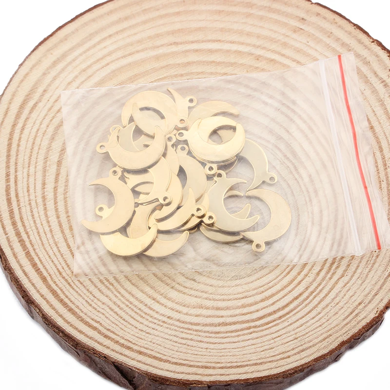 

50pcs Mini Charms Moon Pendant Statement Raw Brass Jewelry Fashion Women Bracelet Necklace Warring Making Parts Findings 11x16m