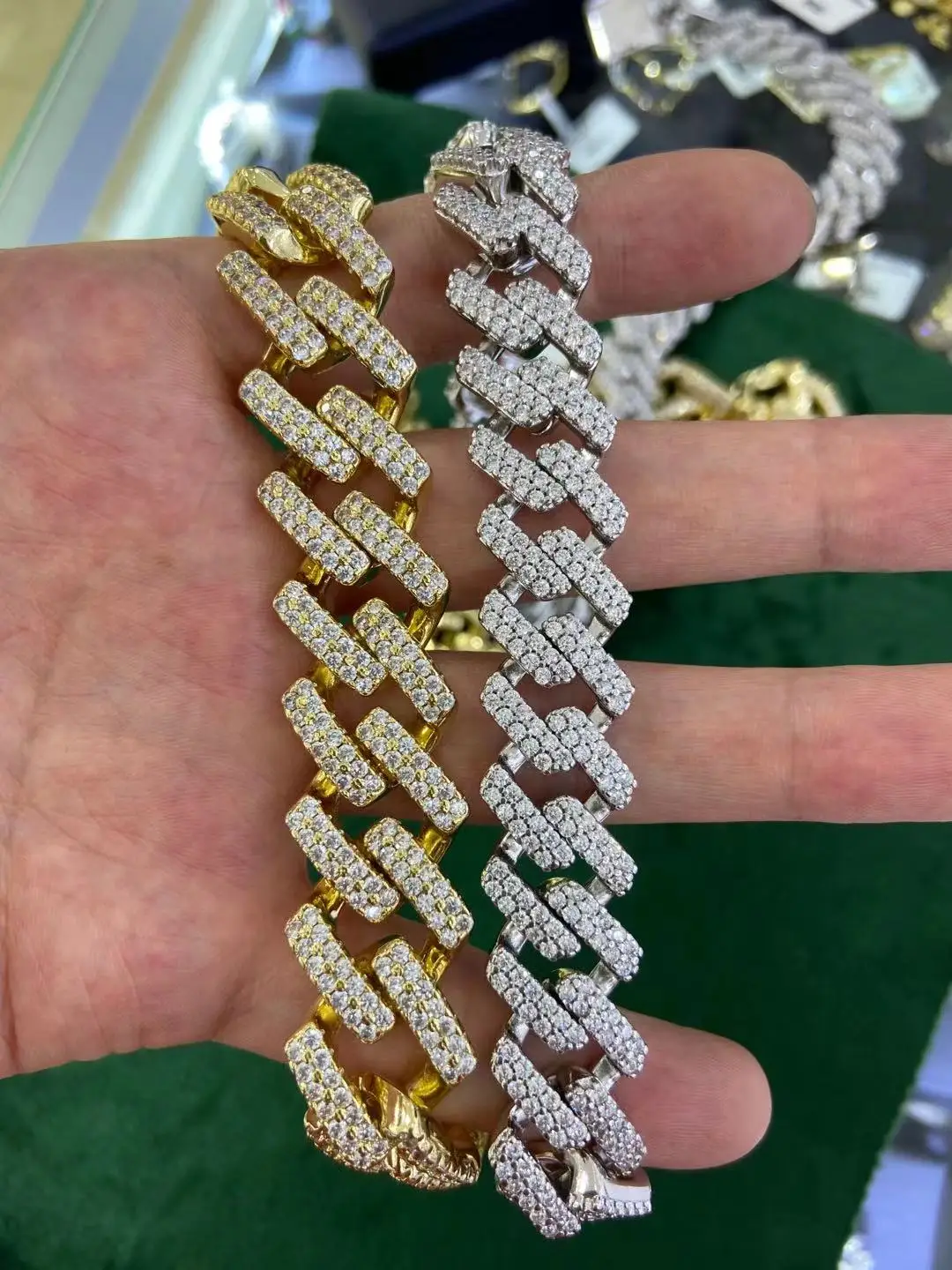 

Iced Out Paved Rhinestone Link Chain 15MM Gold Miami Curb Cuban Chain CZ Bling Rapper Necklace Bracelet for Men HipHop Jewelry