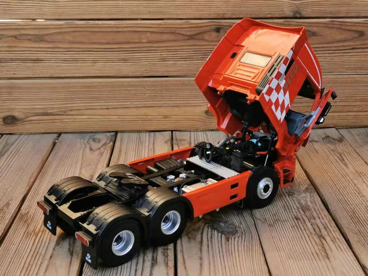 1:24 трактор IVECO Hongyan Jieshi C500 полуприцеп литые под давлением и модели игрушечного