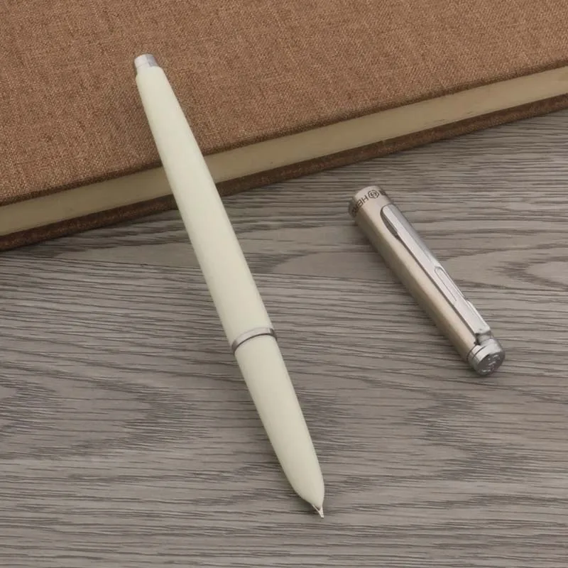 

Hero 007 Пластиковая перьевая ручка