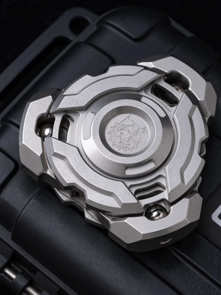 

Finger Play Asura Composite Linkage Fingertip Gyro KTS Unknown Mortise and Mortise Three-Leaf Titanium Alloy Decompression Toy